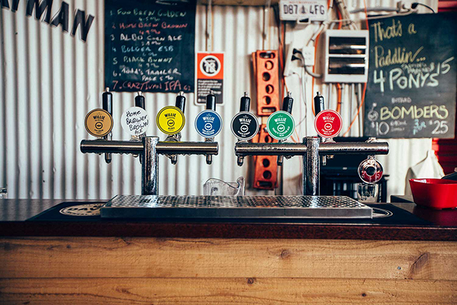 Photo of the beer taps at Willie the Boatman microbrewery