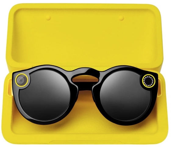 Black snapchat spectacles with a yellow box